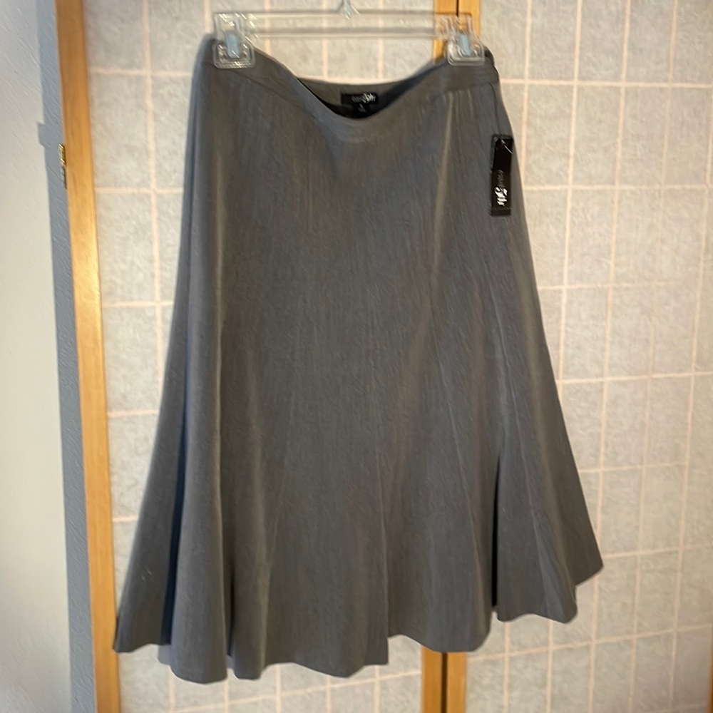 East 5th Flared Charcoal Heather Size 8 Skirt